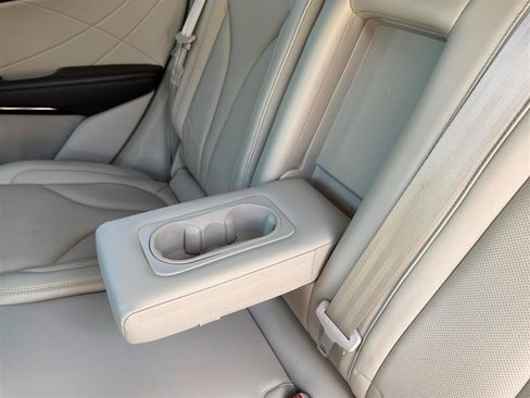 Used 2019 Lincoln MKC Reserve w/ MKC Climate Package FWD image 16