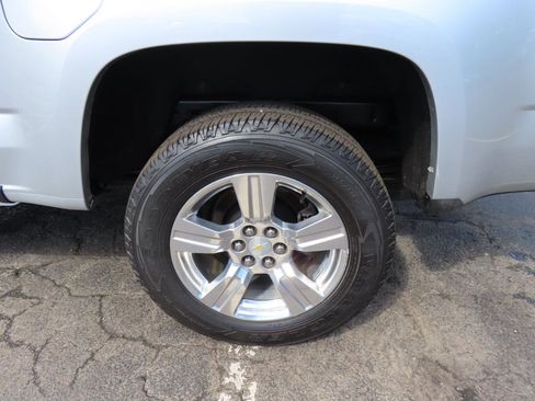 Used 2016 Chevrolet Colorado LT w/ LT Convenience Package image 14