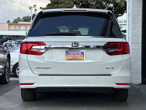 Used 2020 Honda Odyssey Elite image 5