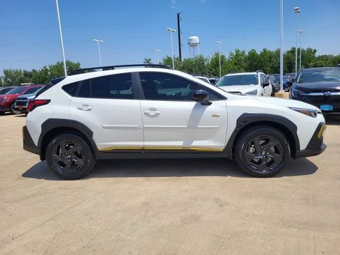 Used 2024 Subaru Crosstrek 2.5i Sport w/ Crosstrek Mirror Package AWD/4WD image 3