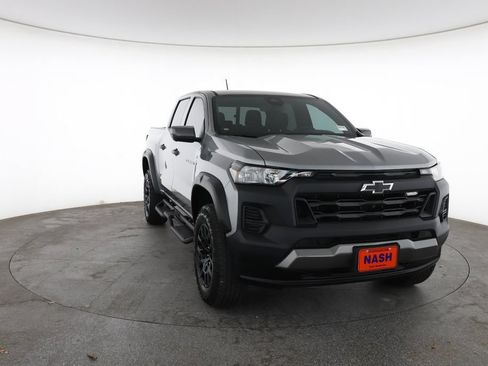 Certified 2025 Chevrolet Colorado Trail Boss AWD/4WD image 3