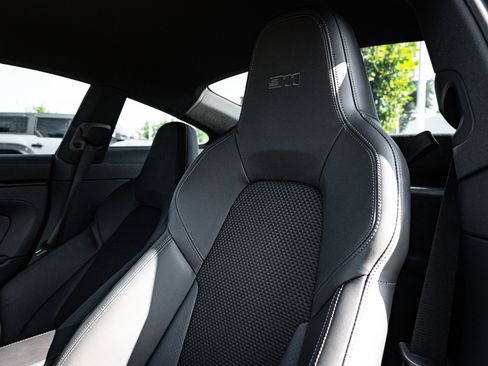 Used 2023 Porsche 911 Carrera T image 18