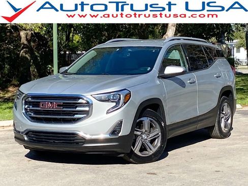 Used 2019 GMC Terrain SLT image 1