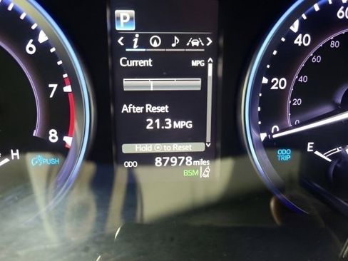 Used 2019 Toyota Highlander XLE AWD/4WD image 33