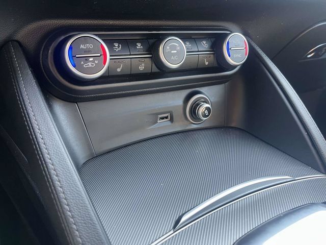 Used 2021 Alfa Romeo Stelvio Ti Sport AWD/4WD image 29