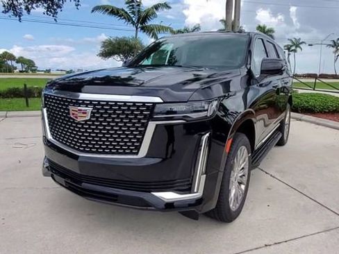 Certified 2021 Cadillac Escalade Premium Luxury image 5