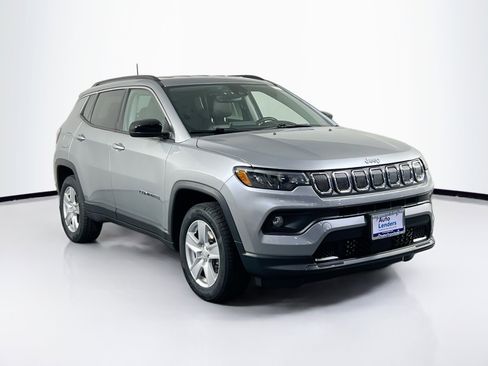 Used 2022 Jeep Compass Latitude w/ Convenience Group image 3