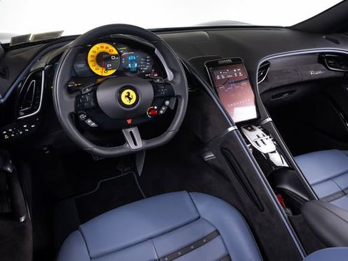 Used 2025 Ferrari Roma Spider RWD image 5