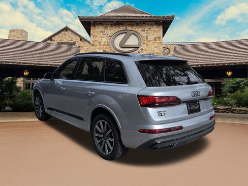 Used 2022 Audi Q7 2.0T Premium Plus AWD/4WD image 3