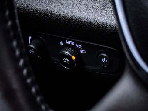 Used 2019 Chevrolet Traverse LT image 46