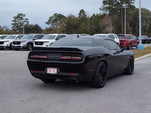 Used 2023 Dodge Challenger R/T w/ Shaker Package image 3