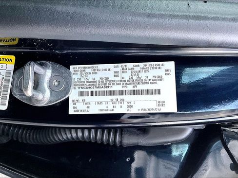 Used 2021 Ford Escape SE image 18