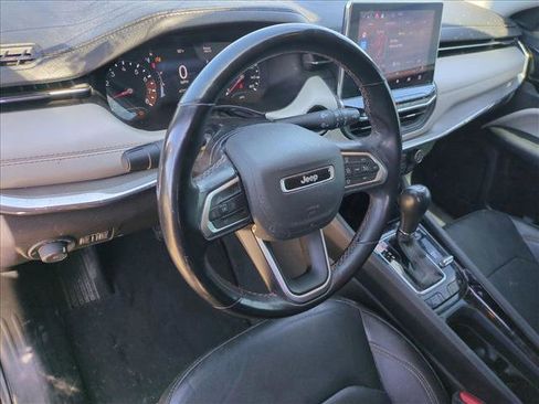 Used 2022 Jeep Compass Limited image 10