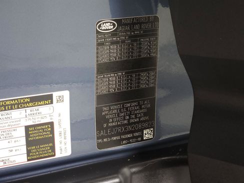 Used 2022 Land Rover Defender 110 S AWD/4WD image 37