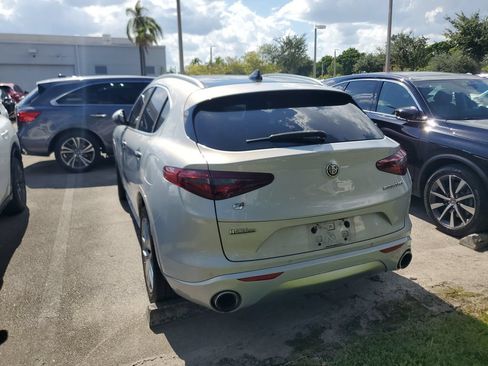 Used 2021 Alfa Romeo Stelvio Ti w/ Nero Edizione AWD/4WD image 6