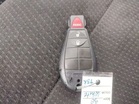 Used 2019 Dodge Grand Caravan SE w/ UConnect Hands-Free Group image 30