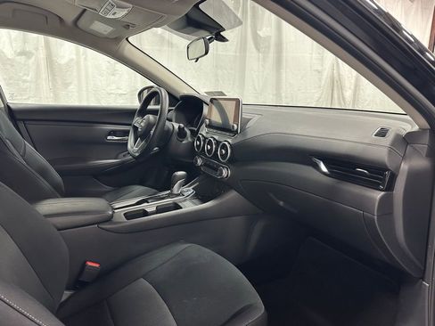 Used 2025 Nissan Sentra SV image 60