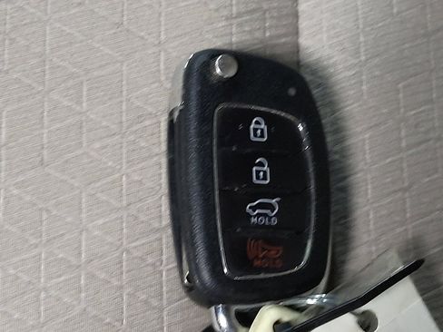 Used 2016 Hyundai Tucson SE w/ Option Group 12 FWD image 32