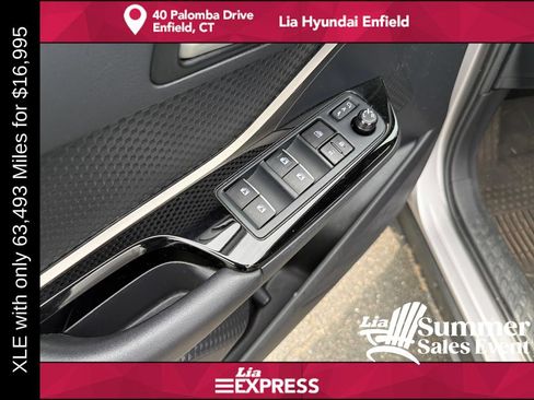 Used 2019 Toyota C-HR XLE FWD image 12
