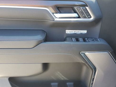 New 2026 GMC Sierra 1500 Denali w/ Denali Reserve Package image 18