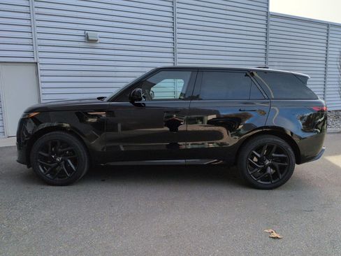 Used 2024 Land Rover Range Rover Sport Dynamic SE image 11