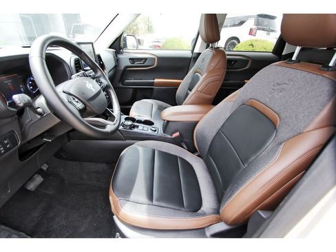 Used 2024 Ford Bronco Sport Outer Banks AWD/4WD image 6