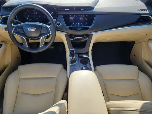 Used 2018 Cadillac XT5 FWD w/ LPO, Wheel Lock Package image 36