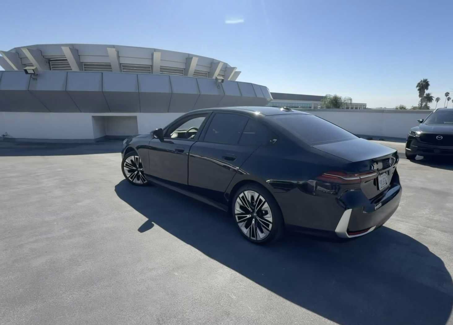 Used 2024 BMW i5 eDrive40i w/ Premium Package RWD image 8