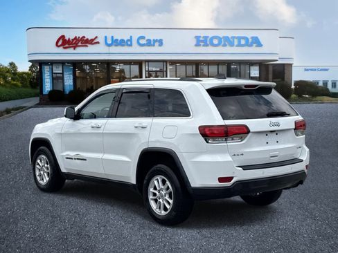 Used 2020 Jeep Grand Cherokee Laredo AWD/4WD image 3