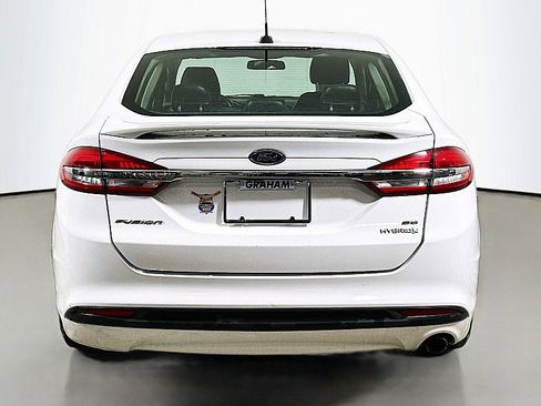 Used 2017 Ford Fusion SE w/ Equipment Group 601A image 6