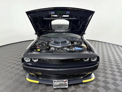 Used 2016 Dodge Challenger R/T Scat Pack RWD image 21