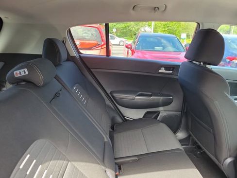 Used 2018 Kia Sportage LX FWD image 30