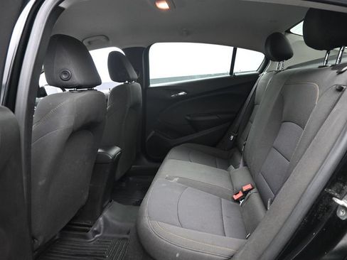 Used 2017 Chevrolet Cruze LS FWD image 25