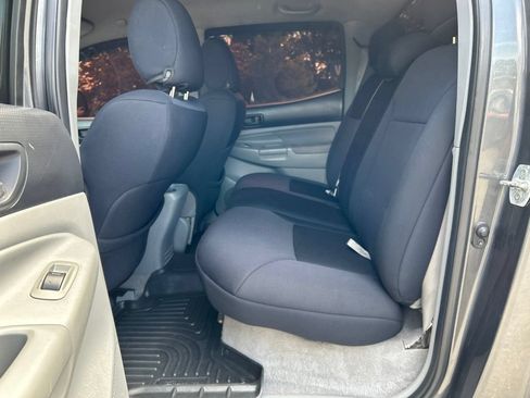 Used 2011 Toyota Tacoma 4x4 Double Cab w/ TRD Off-Road Pkg w/JBL Audio image 22
