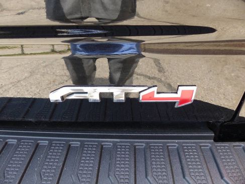 Used 2021 GMC Sierra 1500 AT4 AWD/4WD image 9