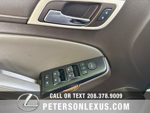 Used 2015 GMC Yukon Denali w/ Open Road Package AWD/4WD image 27