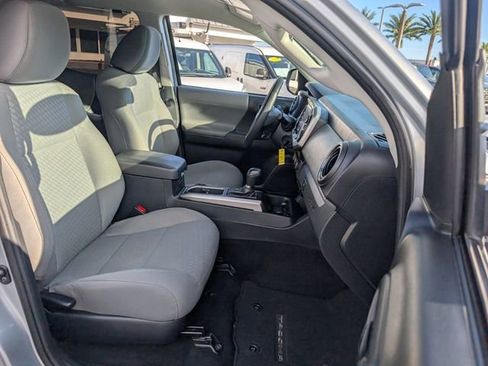 Used 2022 Toyota Tacoma SR5 w/ Technology Package image 14