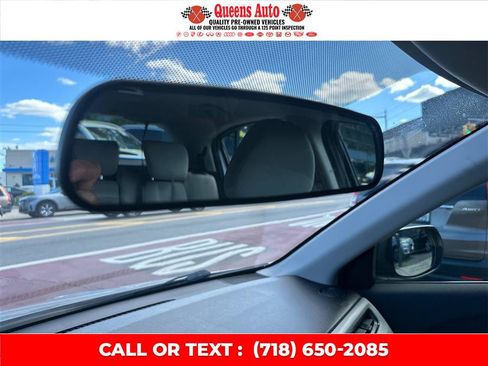 Used 2022 Honda HR-V LX image 17