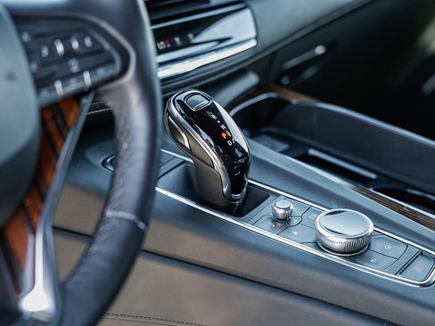 Used 2023 Cadillac Escalade ESV Premium Luxury w/ Performance Package image 22