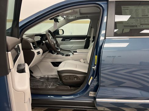 New 2026 GMC Terrain Denali AWD/4WD image 5
