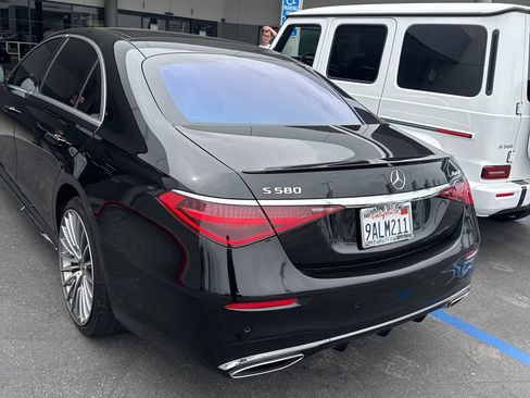 Used 2022 Mercedes-Benz S 580 4MATIC Sedan image 5