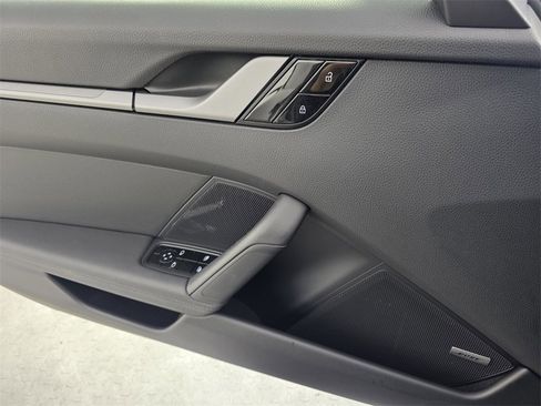 Used 2020 Porsche 911 Carrera image 28