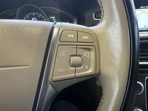 Used 2015 Volvo V60 T5 Premier image 15