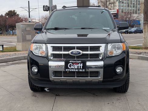 Used 2011 Ford Escape Limited image 10