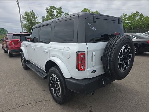 Used 2025 Ford Bronco Outer Banks AWD/4WD image 3