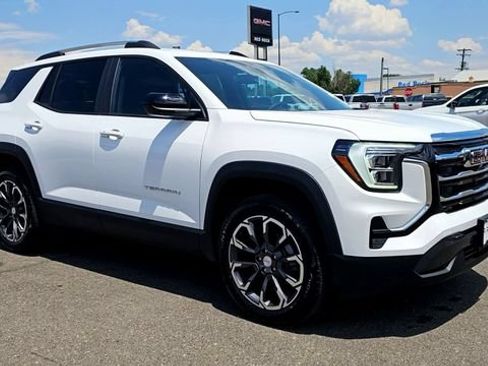 New 2027 GMC Terrain Elevation w/ Elevation Premium Package AWD/4WD image 2