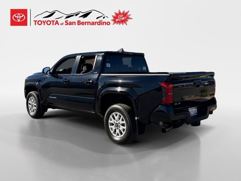Certified 2024 Toyota Tacoma SR5 image 3