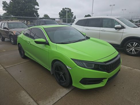 Used 2016 Honda Civic LX-P image 4