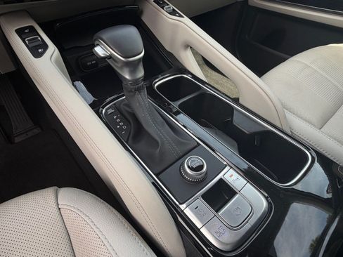 Certified 2024 Kia Telluride EX FWD image 38
