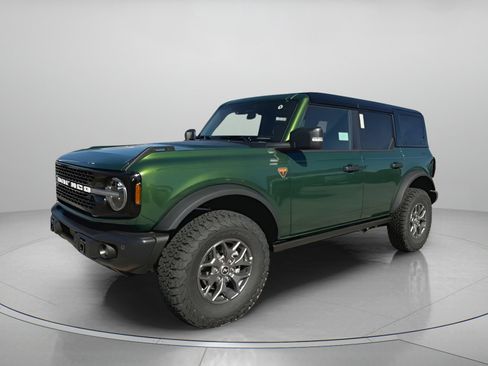 New 2025 Ford Bronco Badlands AWD/4WD image 13